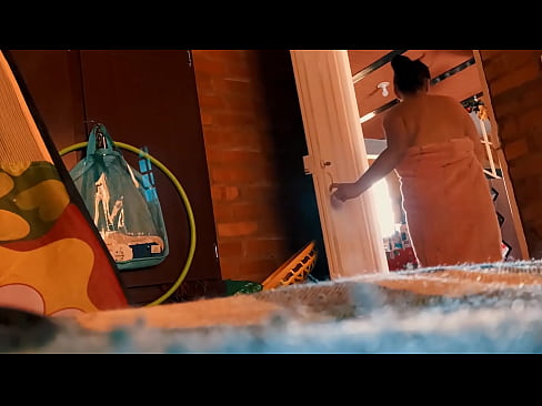 ❤️ Setäni seuraa minua suihkuun, hän nussii minua samalla kun käyn suihkussa. ☑ Super seksi at us ❤