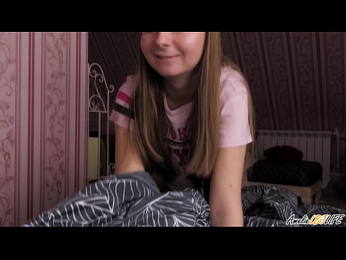 ❤️ Blondi imee hänen BFF:nsä syvälle ja saa spermaa suuhunsa ☑ Super seksi at us ❤